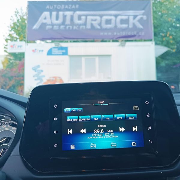 Suzuki S-Cross 1.4/95kW,4x4,COMFORT, 52.000KM - fotka 33 z 41