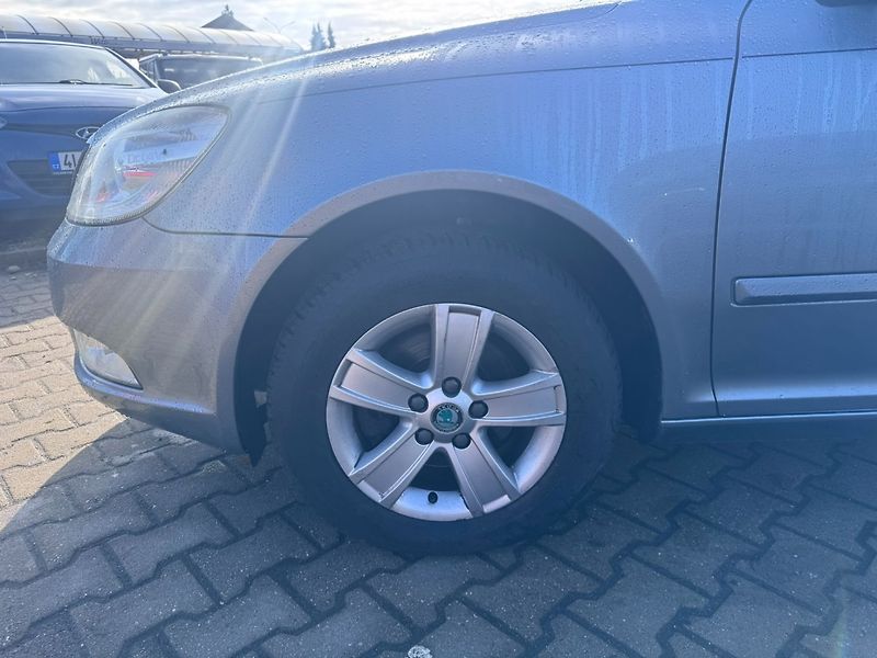 Škoda Octavia (2012) 1,6 TDI 77KW TAŽNÉ SK FACELIFT - fotka 14 z 49