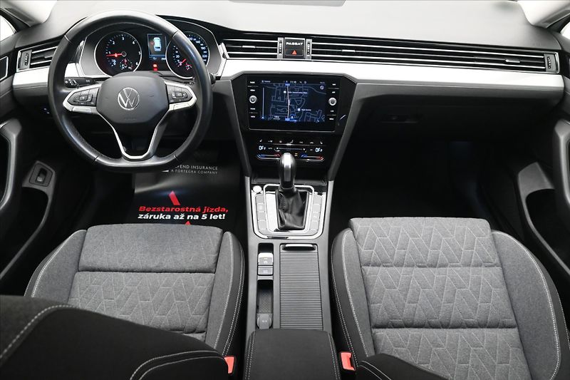 Volkswagen Passat 2,0 TDI 110KW DSG BUSINESS Zár - fotka 15 z 31