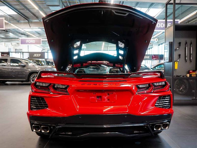 Chevrolet Corvette (2024) 6.2 Stingray C8 3LT Z51 - fotka 6 z 40
