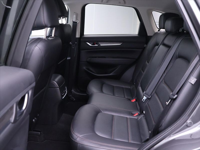 Mazda CX-5 2,5 G194 Aut. AWD Top DPH CZ - fotka 14 z 34