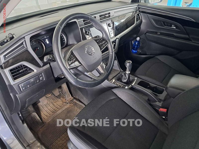 SsangYong Korando (2021) 1.5T-GDi, ČR, servis.kniha - fotka 3 z 3