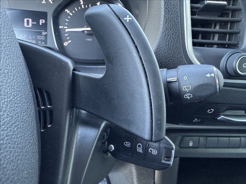 Citroën SpaceTourer 2,0 BlueHDi,8míst,DPH,1.maj,ČR - fotka 33 z 50