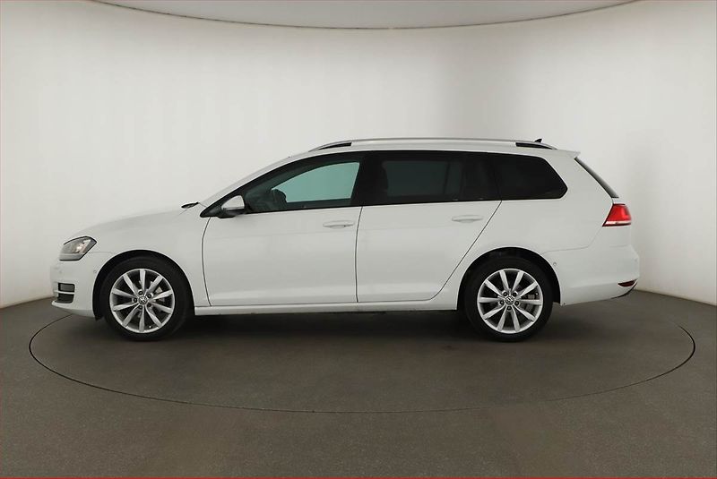 Volkswagen Golf (2016) 1.6 TDI, Xenony, Tempomat - fotka 3 z 15