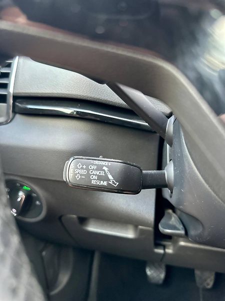 Škoda Karoq (2019) 1.6 TDI 2019 VELKY SERVIS - fotka 26 z 37