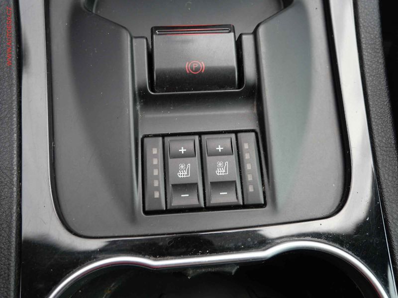 Ford S-MAX (2014) 2.0EB, Xenon - fotka 17 z 20