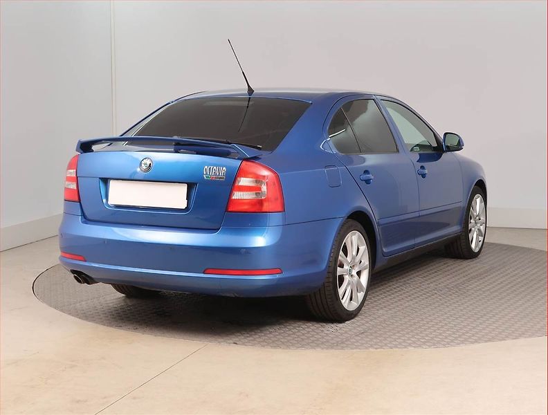 Škoda Octavia (2009) RS 2.0 TFSI, jezdí výborně - fotka 5 z 15