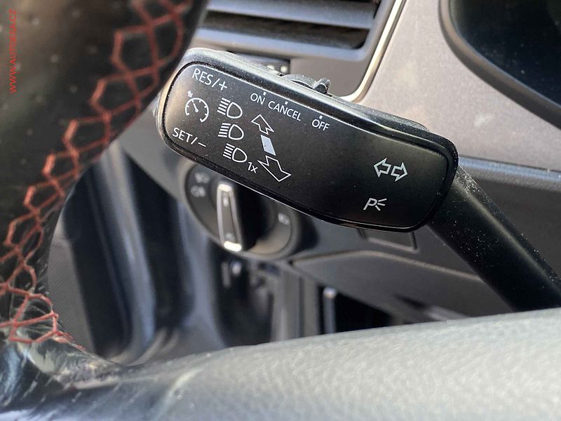 Seat Leon (2015) 1.4TSi, FR, LED - fotka 13 z 20