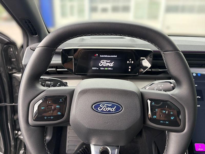 Ford Capri CZ PREMIUM AWD TOP VÝBAVA ZÁRU - fotka 8 z 20