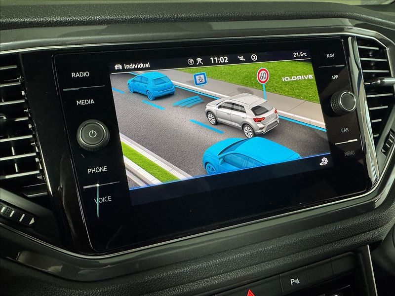 Volkswagen T-Roc 1,5 TSi  Sport Virtual Assist - fotka 27 z 44