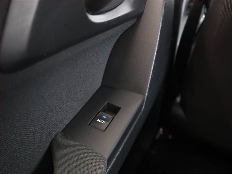 Toyota Auris (2016) Hybrid, Automat, Tempomat - fotka 21 z 21