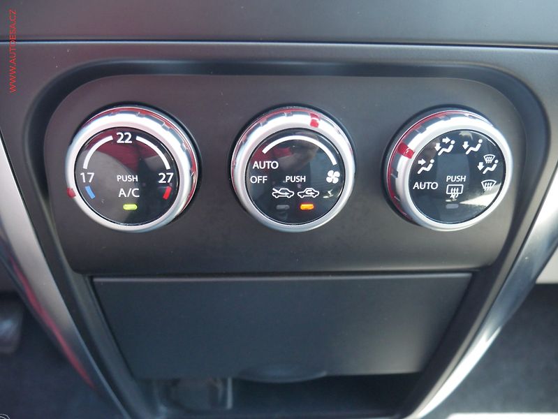 Suzuki SX4 (2009) 1.6i 4x4, ČR, 4x4, vyhřívané - fotka 15 z 17