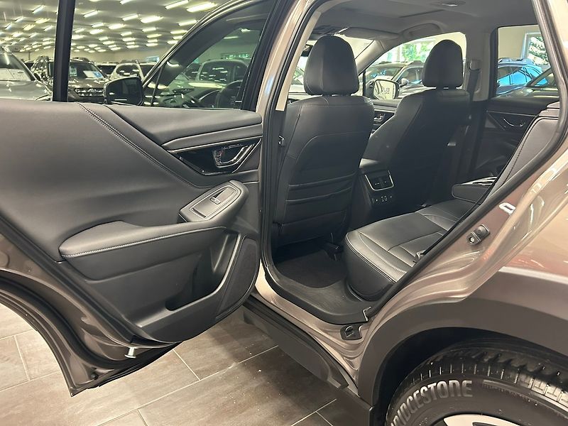 Subaru Outback (2024) 2.5 Touring 2024 | Záruka - fotka 21 z 57
