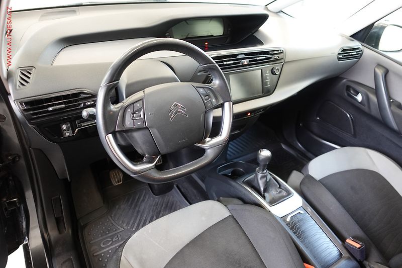 Citroën C4 Picasso (2015) 1.6HDi, 1.maj, AC, TZ, temp. - fotka 22 z 23