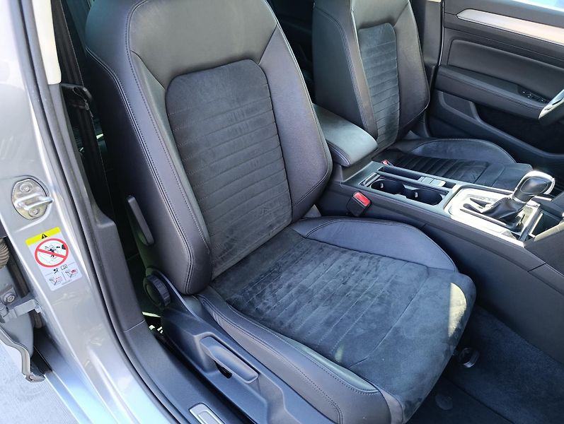 Volkswagen Passat 2.0TDI DSG ČR 1. MAJITEL DPH - fotka 18 z 30
