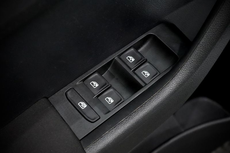 Škoda Fabia 3 Combi 1.2 TSI 66 kW - fotka 26 z 27