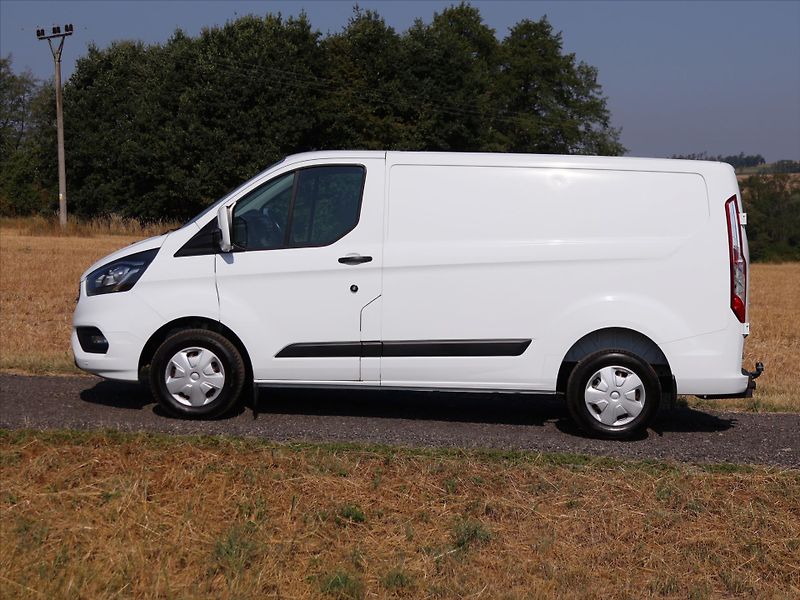 Ford Transit Custom 2,0 EcoBlue klima 1.Maj. DPH - fotka 4 z 34