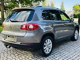 Volkswagen Tiguan 2.0TSI 4x4 AUT SERVISKA VYHŘEV - náhled 14