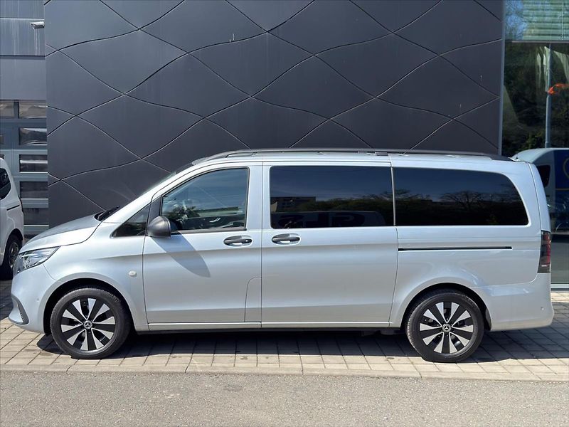 Mercedes-Benz Vito 2,0 116 CDI / Tourer Select / - fotka 2 z 21