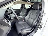 Volvo V60 B4 FWD // PLUS DARK + kola - náhled 12