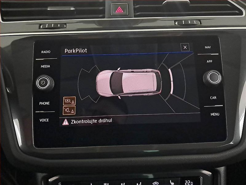 Volkswagen Tiguan (2017) 2.0 TDI, Automat, Navi - fotka 19 z 22