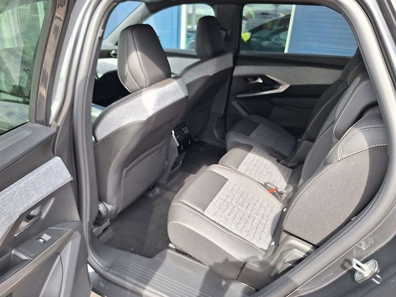 Peugeot 5008 (2026) BUSINESS Hybrid 145 e-DCS - fotka 13 z 16