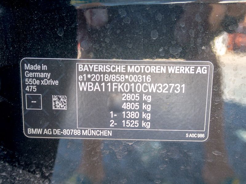 BMW Řada 5 (2025) ČR 550e xDrive - fotka 40 z 41