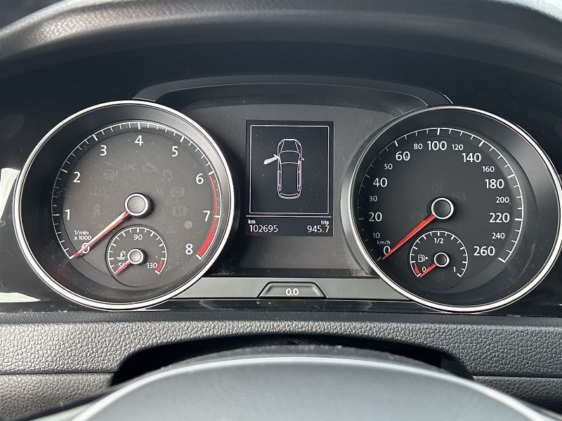 Volkswagen Golf Variant (2015) 1.4 TSI DSG Highline - fotka 6 z 33