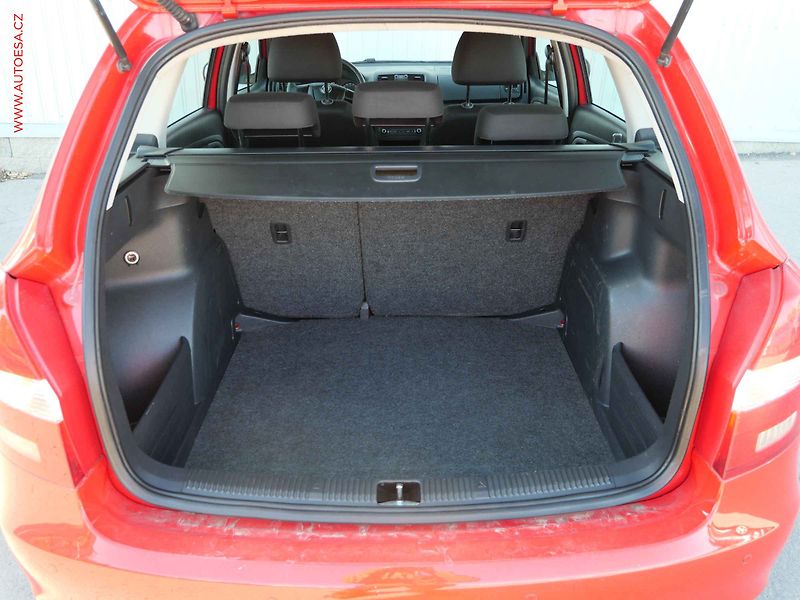 Škoda Fabia (2011) 1.2TSi, 2.maj,ČR, Elegance - fotka 7 z 16