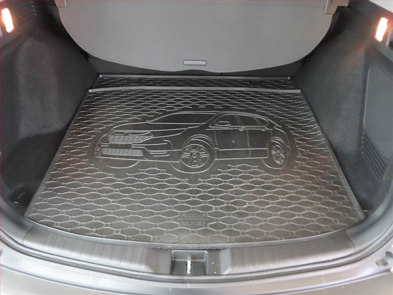 Honda CR-V (2023) Lifestyle 2.0i-MMD HEV - fotka 14 z 17