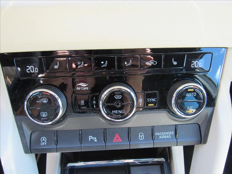 Škoda Karoq 1,5 TSi 110kW DSG Style - fotka 20 z 31
