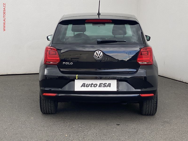 Volkswagen Polo (2014) 1.0 MPi, Fresh, +ALU - fotka 5 z 17