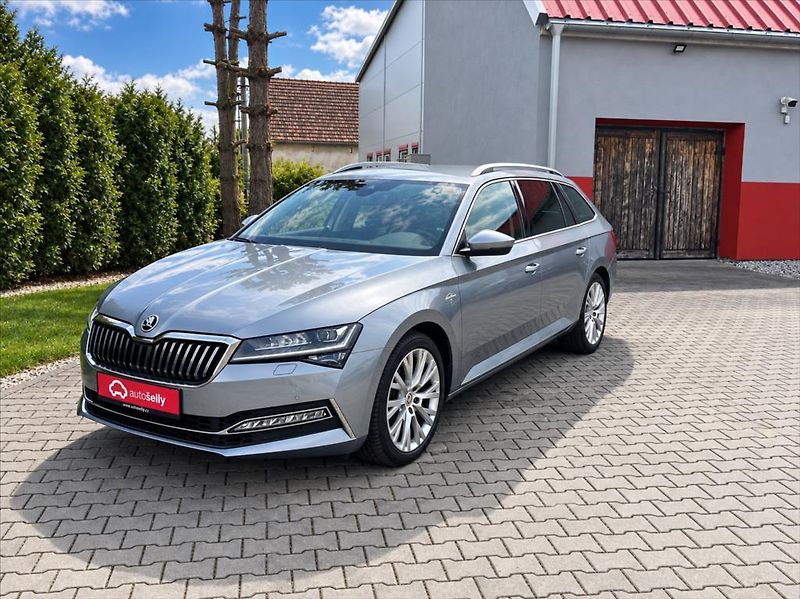 Škoda Superb 2,0 TSi L&K 4x4 DSG 272PS LED - fotka 1 z 26