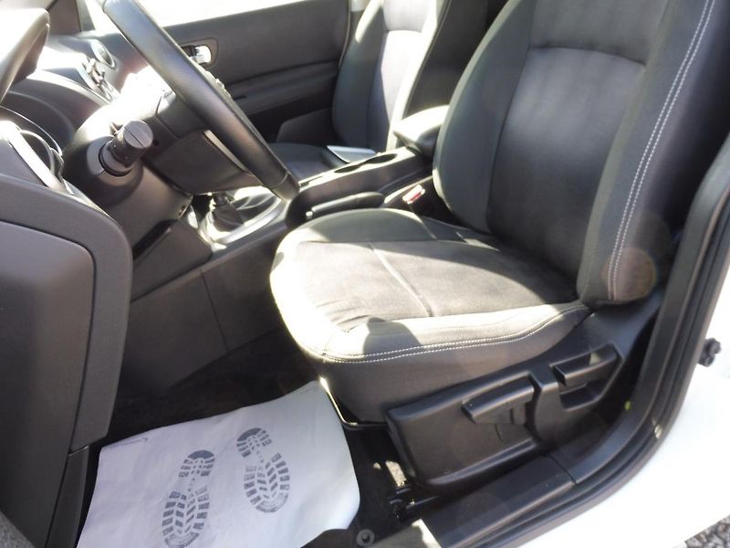 Nissan Qashqai 1.5DCi 110PS NAVI STK TOP STAV - fotka 105 z 189