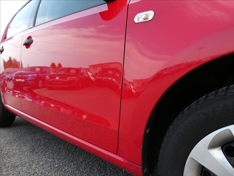 Škoda Citigo 1,0 MPi 5.dveří, KLIMATIZACE - fotka 12 z 42