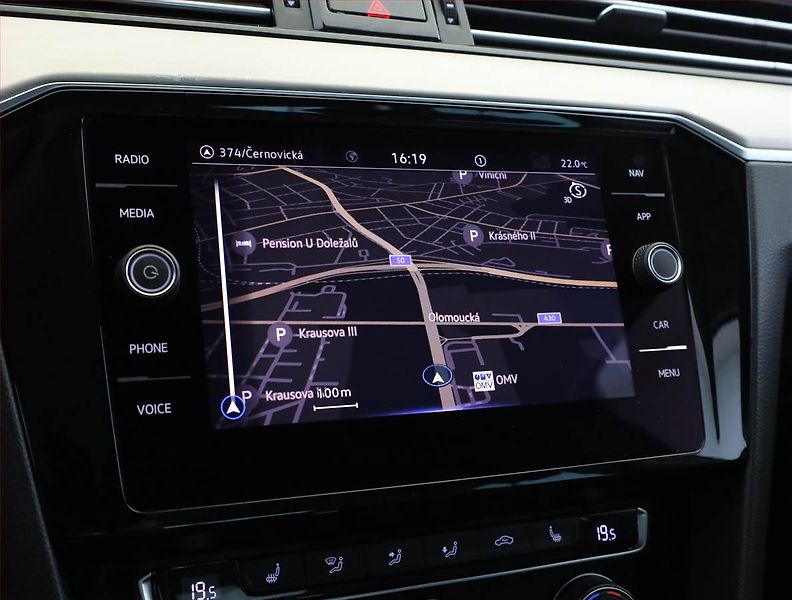 Volkswagen Passat (2019) Comfortline 1.5 TSI, Automat - fotka 13 z 17