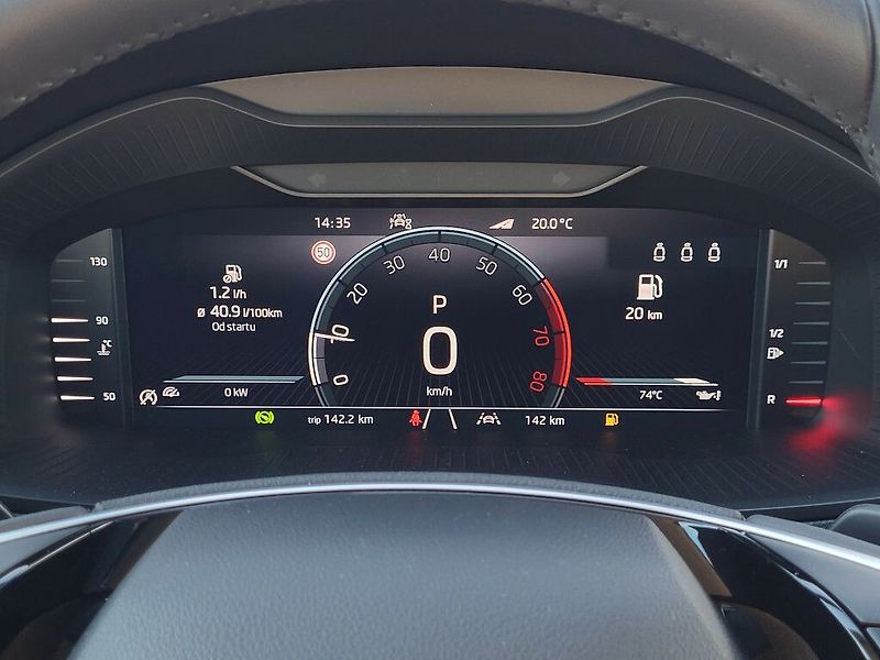 Škoda Karoq Top Selection 1,5TSI 110kW - fotka 19 z 30