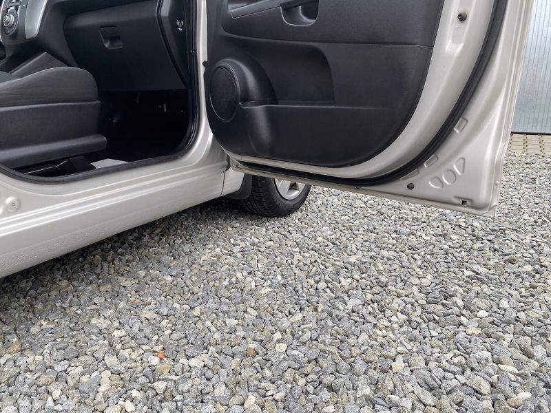 Kia Venga 1.4i 16v 90PS KLIMA SERVIS!!!  - fotka 122 z 144