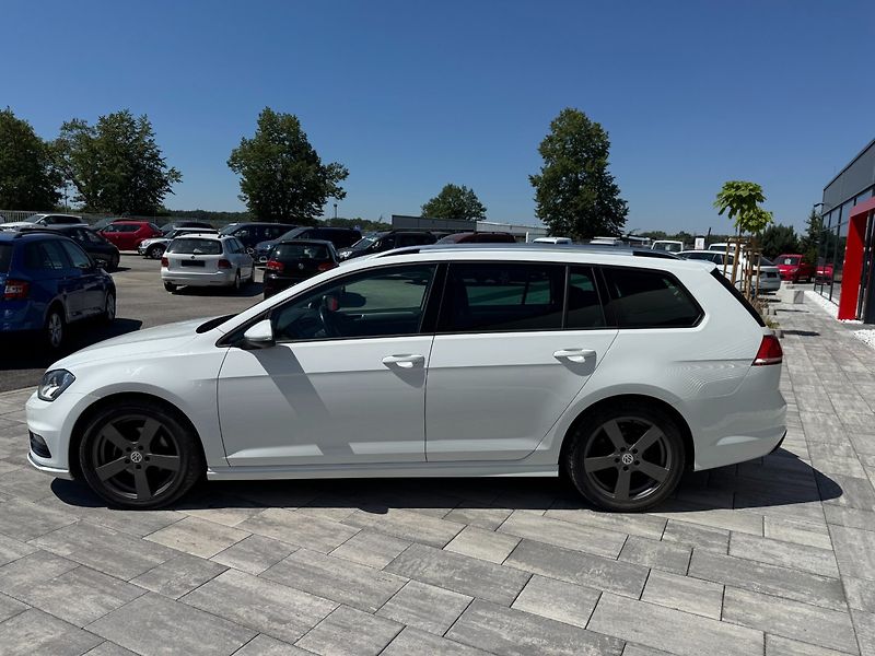 Volkswagen Golf (2016) R-line 1.6TDI 81kW - fotka 8 z 28