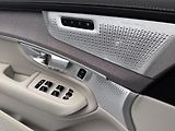 Volvo XC90 (2026) B5 AWD AUT DARK PLUS 7-míst - náhled 22