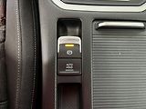 Volkswagen Passat (2016) 1.6 TDi, DSG, Navi, AC - náhled 17