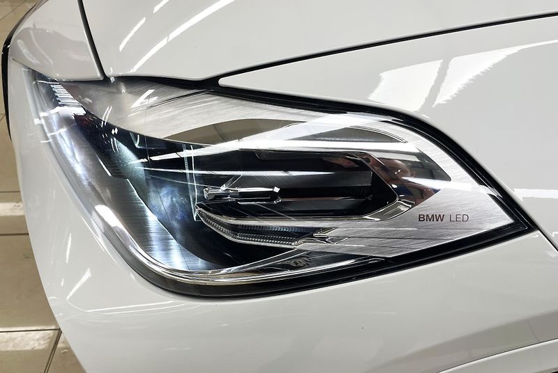 BMW X2 20d,XDRIVE,MPaket,HeadUp,1.Maj - fotka 31 z 37