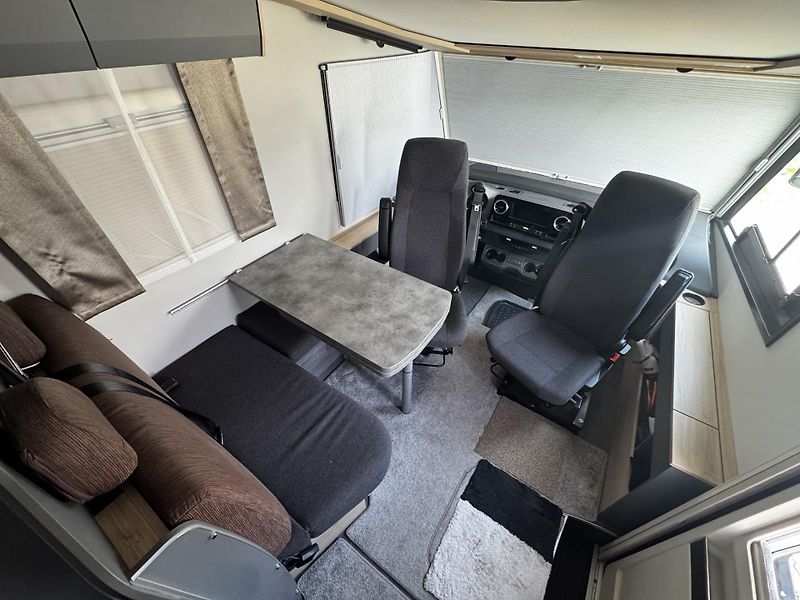 Frankia (2024) MI7 Neo GDK, MB 2,0l/170HP - fotka 25 z 50