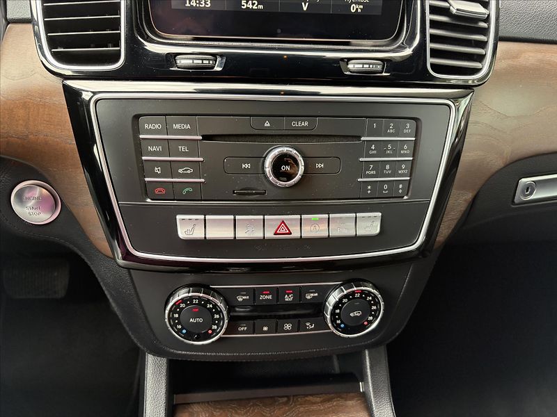 Mercedes-Benz GLS 350d 4M - fotka 12 z 24