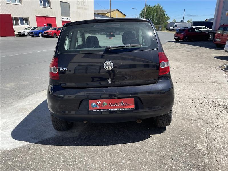 Volkswagen Fox jen 96. tis. km*nová STK* - fotka 6 z 35