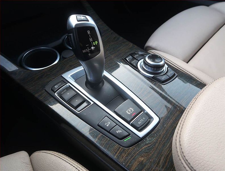 BMW X3 (2014) xDrive20d, 4X4, Automat, Navi - fotka 13 z 16