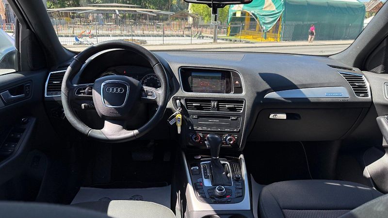 Audi Q5 (2009) 3.0TDI 176kW *A/T*Tažné*Pano* - fotka 20 z 24