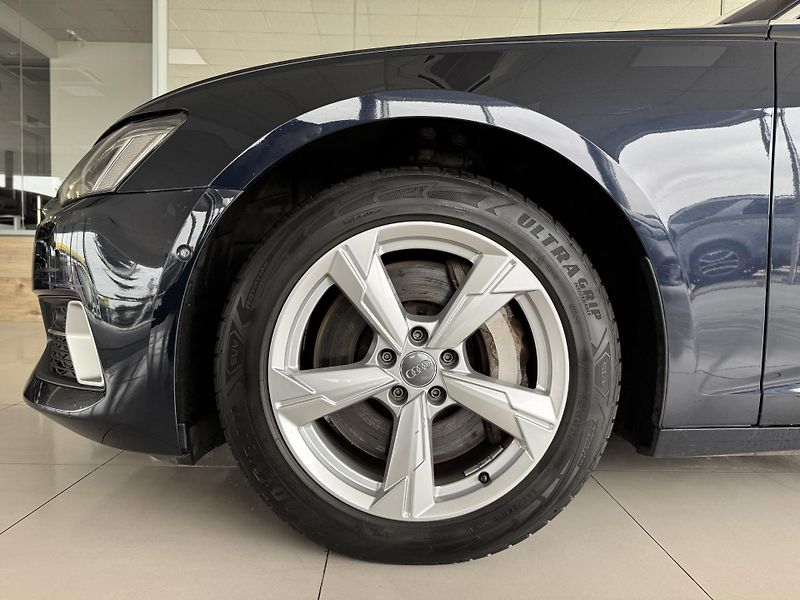 Audi A6 50TFSIe Quattro*360kam*KeyLess - fotka 37 z 38