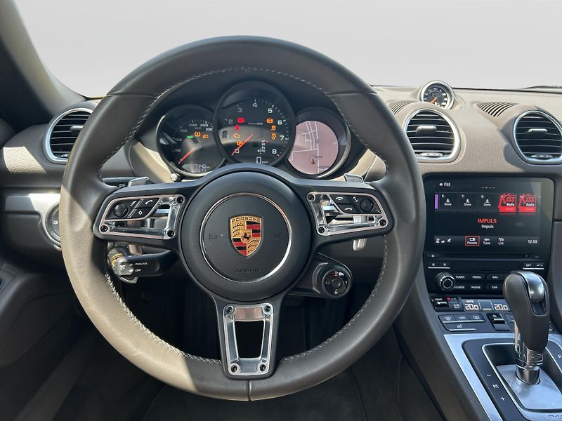 Porsche Boxster 718 - fotka 17 z 30