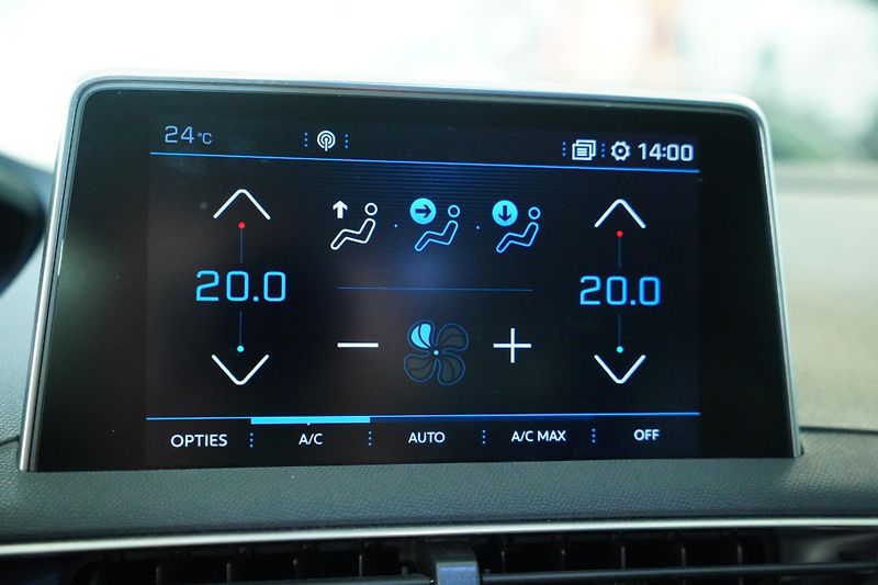 Peugeot 3008 - fotka 22 z 28